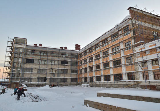 Губернатор Пермского края проверил ход реконструкции колледжа им. Славянова