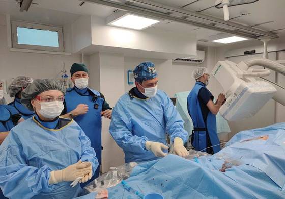 Ведущие рентгенохирурги-онкологи страны провели в «четвёрке» мастер-классы